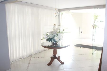 Hall de entrada de apartamento à venda com 3 quartos, 140m² em Chora Menino, São Paulo