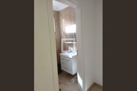 Casa à venda com 3 quartos, 220m² em Vila Carrão, São Paulo