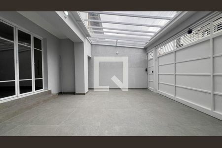 Casa à venda com 3 quartos, 240m² em Pompeia, São Paulo