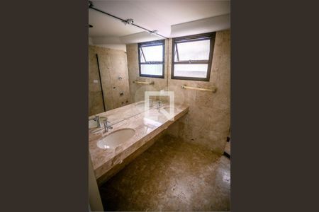 Apartamento à venda com 3 quartos, 220m² em Morumbi, São Paulo