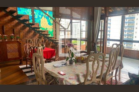 Casa à venda com 4 quartos, 262m² em Icaraí, Niterói