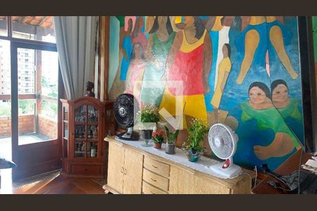 Casa à venda com 4 quartos, 262m² em Icaraí, Niterói