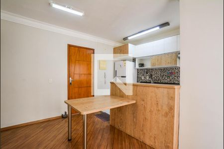 Sala de apartamento para alugar com 2 quartos, 49m² em Parque Erasmo Assunção, Santo André