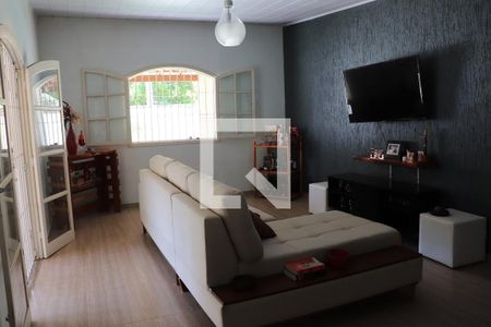 Sala de casa à venda com 3 quartos, 450m² em Serra Grande, Niterói