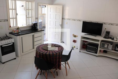 Cozinha de casa à venda com 3 quartos, 450m² em Serra Grande, Niterói