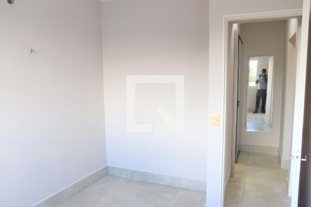 Quarto 2 de apartamento para alugar com 2 quartos, 71m² em Setor Sul, Goiânia