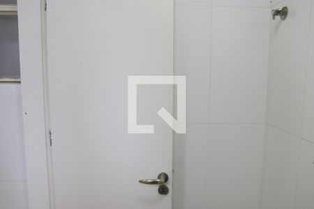 Banheiro 2 de apartamento para alugar com 2 quartos, 71m² em Setor Sul, Goiânia