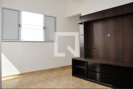 Sala de casa para alugar com 2 quartos, 55m² em Vila Rica, São Paulo