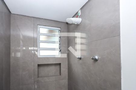 Banheiro da Suíte 1 de casa para alugar com 3 quartos, 200m² em Jardim Maria Estela, São Paulo