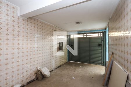 Garagem de casa para alugar com 3 quartos, 200m² em Jardim Maria Estela, São Paulo
