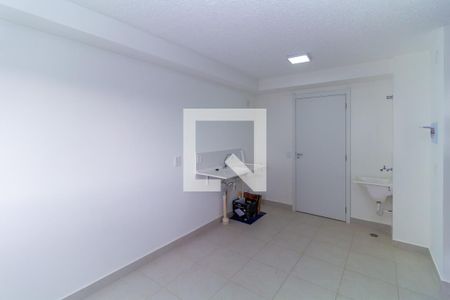 Sala de apartamento para alugar com 2 quartos, 32m² em Parque Sao Rafael, São Paulo