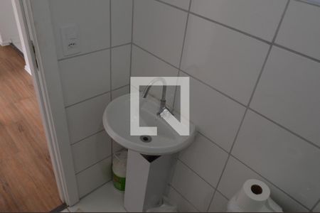 Banheiro de apartamento à venda com 2 quartos, 43m² em Taquara, Rio de Janeiro