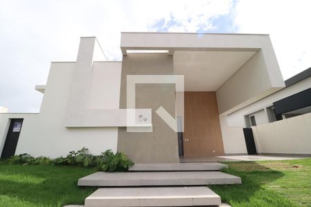 Fachada de casa de condomínio para alugar com 4 quartos, 218m² em Granja Marileusa, Uberlândia