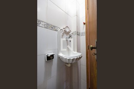 Lavabo de apartamento para alugar com 2 quartos, 78m² em Rio Comprido, Rio de Janeiro