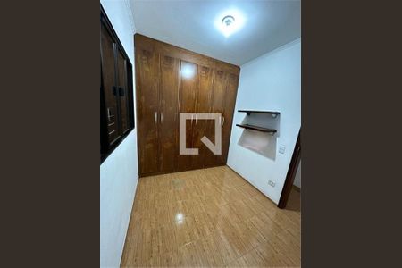 Casa à venda com 4 quartos, 180m² em Parque Sao Domingos, São Paulo