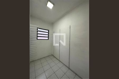 Casa à venda com 4 quartos, 180m² em Parque Sao Domingos, São Paulo