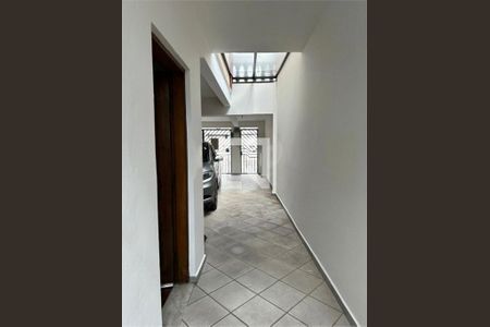 Casa à venda com 4 quartos, 180m² em Parque Sao Domingos, São Paulo