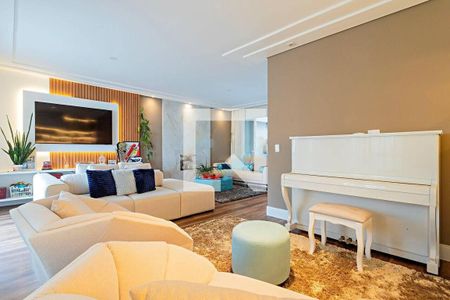 Foto 01 de apartamento à venda com 3 quartos, 235m² em Vila Suzana, São Paulo