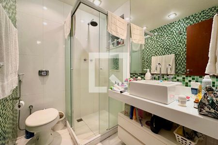 Banheiro Suíte 2 de casa de condomínio à venda com 5 quartos, 297m² em Botafogo, Rio de Janeiro