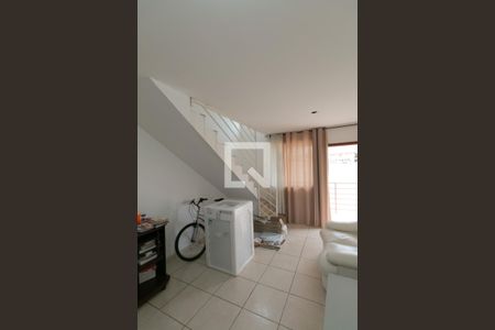 Sala de casa à venda com 2 quartos, 70m² em Céu Azul, Belo Horizonte