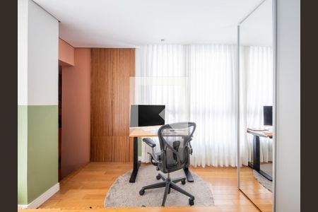 Quarto de apartamento à venda com 1 quarto, 70m² em Pinheiros, São Paulo