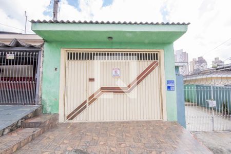 Fachada de casa à venda com 2 quartos, 125m² em Conceicao, Osasco