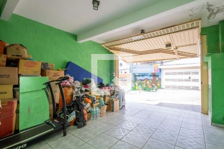Garagem de casa à venda com 2 quartos, 125m² em Conceicao, Osasco
