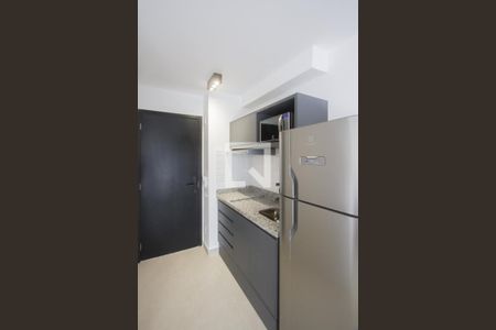 Cozinha de kitnet/studio para alugar com 1 quarto, 24m² em Vila Cordeiro, São Paulo