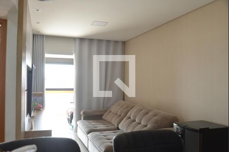 Sala de apartamento à venda com 2 quartos, 70m² em Vila Curuçá, Santo André