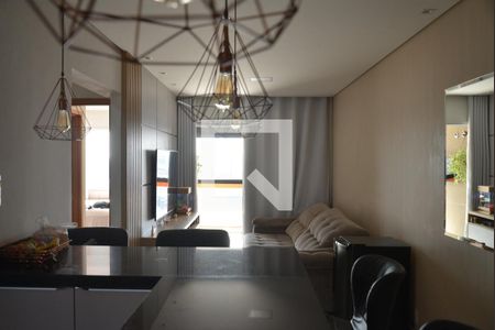 Sala de apartamento à venda com 2 quartos, 70m² em Vila Curuçá, Santo André