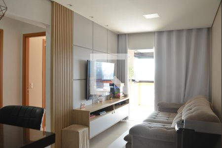 Sala de apartamento à venda com 2 quartos, 70m² em Vila Curuçá, Santo André