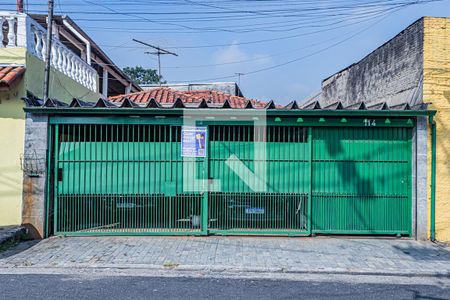 Fachada de casa à venda com 4 quartos, 240m² em Jardim Peri, São Paulo