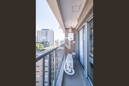 Varanda de kitnet/studio para alugar com 1 quarto, 25m² em Vila Cordeiro, São Paulo