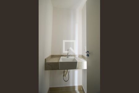 Lavabo de apartamento à venda com 2 quartos, 75m² em Serra, Belo Horizonte