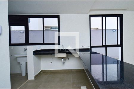 Cozinha de apartamento à venda com 2 quartos, 184m² em Serra, Belo Horizonte
