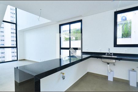 Cozinha de apartamento à venda com 2 quartos, 131m² em Serra, Belo Horizonte