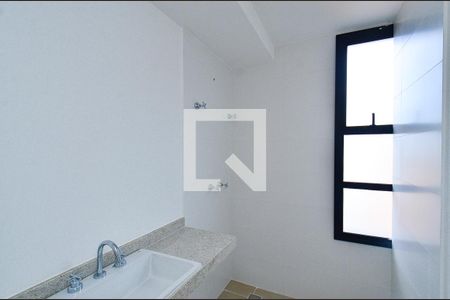 Banheiro/Suíte 1 de apartamento à venda com 2 quartos, 131m² em Serra, Belo Horizonte