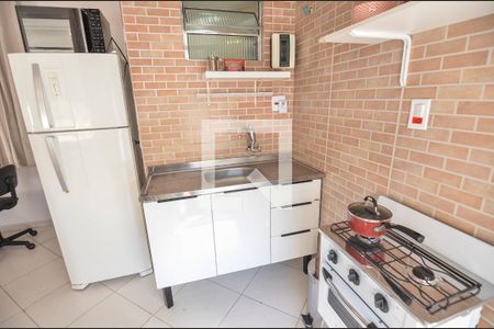 Sala/Cozinha de kitnet/studio para alugar com 1 quarto, 22m² em Tijuca, Rio de Janeiro