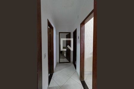 Corredor de casa à venda com 3 quartos, 150m² em Santa Monica, Belo Horizonte