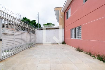 Garagem de casa à venda com 3 quartos, 206m² em Jardim Oriental, São Paulo