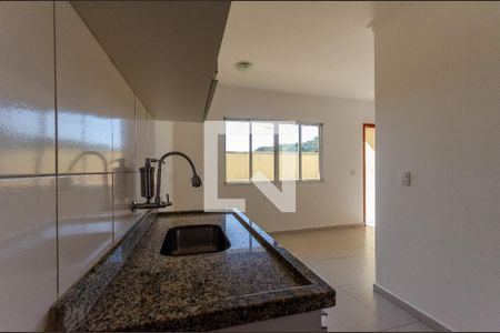 Cozinha de casa de condomínio à venda com 2 quartos, 100m² em Vila Pereira Cerca, São Paulo