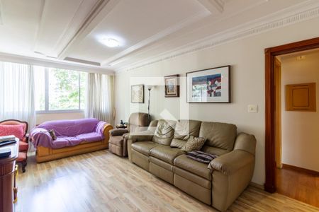 Sala de TV de apartamento à venda com 4 quartos, 200m² em Paraíso, São Paulo