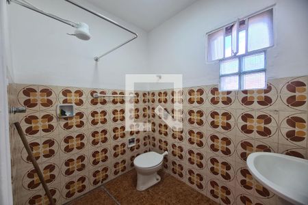 Banheiro de casa à venda com 4 quartos, 200m² em Vila São José, São Paulo