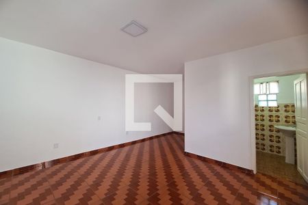 Sala de casa à venda com 4 quartos, 200m² em Vila São José, São Paulo