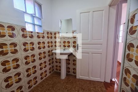 Banheiro de casa à venda com 4 quartos, 200m² em Vila São José, São Paulo