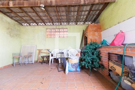 Área Externa de casa à venda com 4 quartos, 300m² em Jardim Piratininga, São Paulo