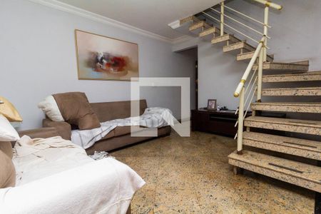 Sala de casa à venda com 4 quartos, 300m² em Jardim Piratininga, São Paulo