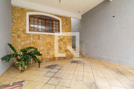Garagem de casa à venda com 4 quartos, 300m² em Jardim Piratininga, São Paulo