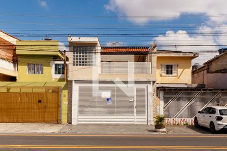 Fachada de casa à venda com 4 quartos, 199m² em Parque Edu Chaves, São Paulo