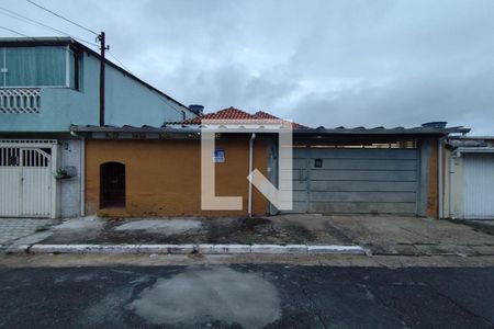 Fachada  de casa à venda com 4 quartos, 330m² em Parque Cisper, São Paulo